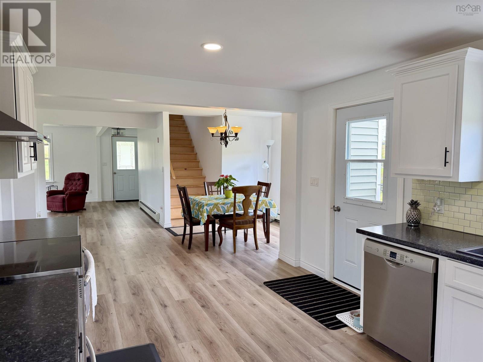 20 Jacquard Road, Lower Wedgeport, Nova Scotia  B0W 2P0 - Photo 5 - 202613142