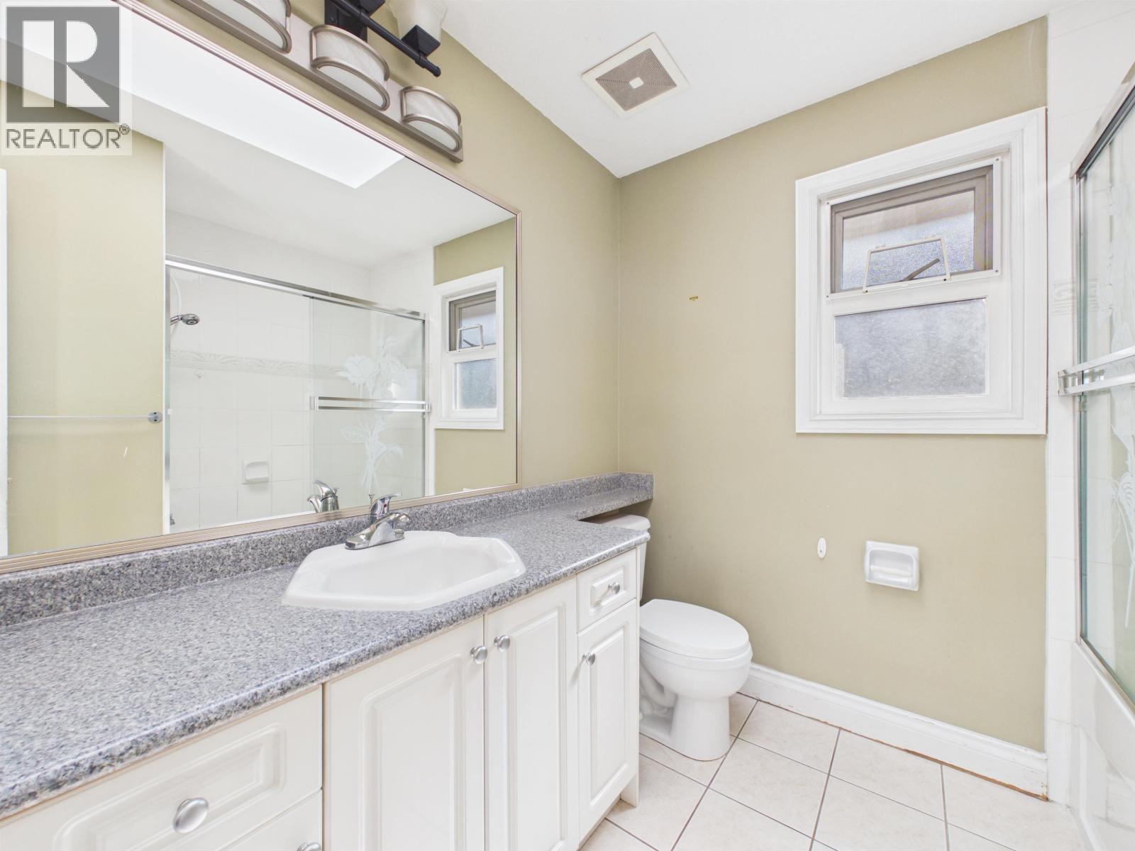 7698 14th Avenue, Burnaby, British Columbia V3N 2A6 - Photo 27 - R3153936