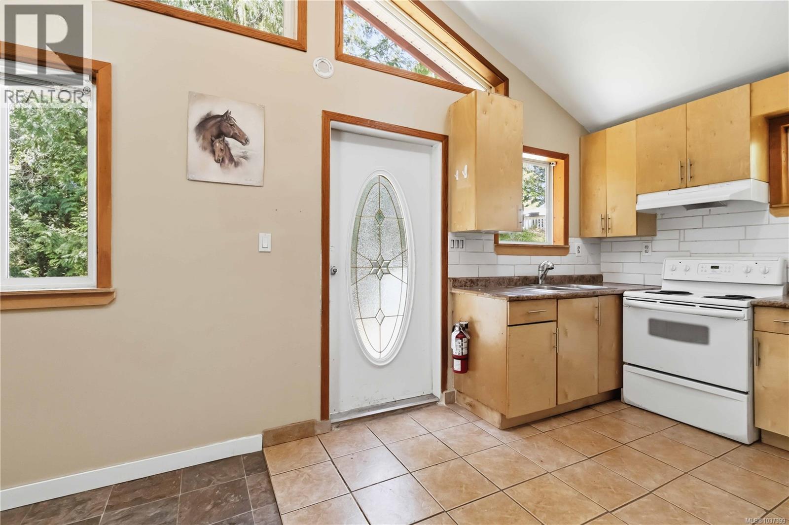 821 Seedtree Rd, Sooke, British Columbia  V9Z 1C2 - Photo 7 - 1037399