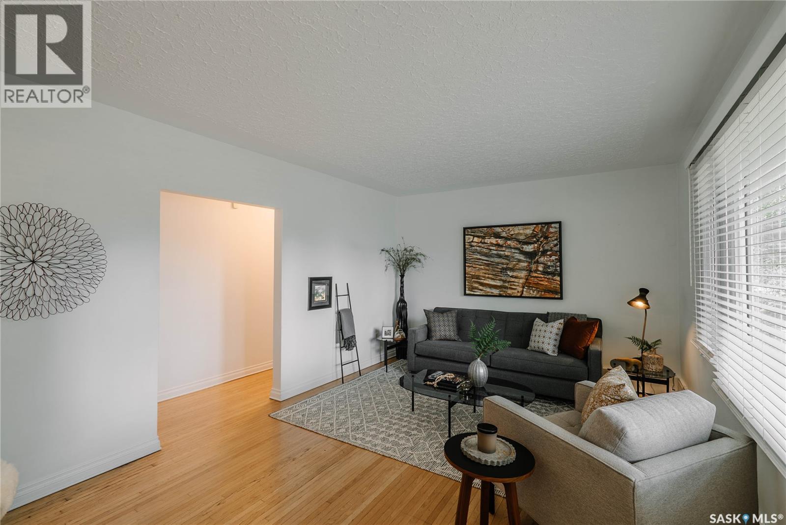 1012 2nd Street E, Saskatoon, Saskatchewan  S7H 1R3 - Photo 2 - SK045474