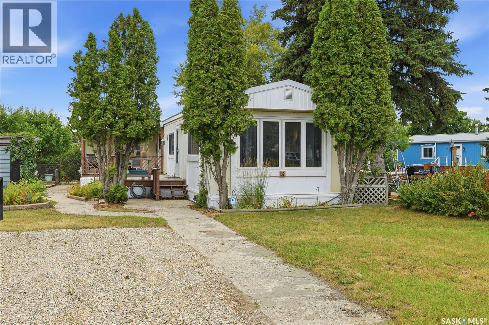 32 Crystal Drive, Edenwold Rm No.158, Saskatchewan  S4L 1B3 - Photo 1 - SK045416