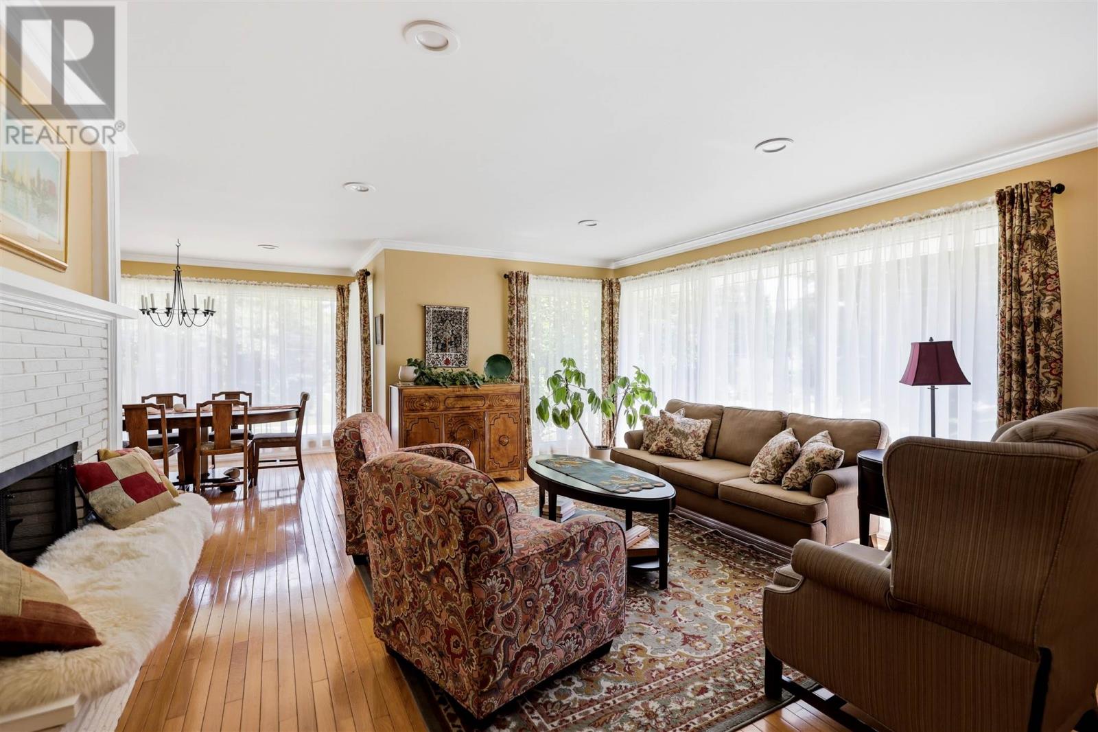 10 Thorneloe Cres, Sault Ste. Marie, Ontario  P6A 4J3 - Photo 4 - SM262162