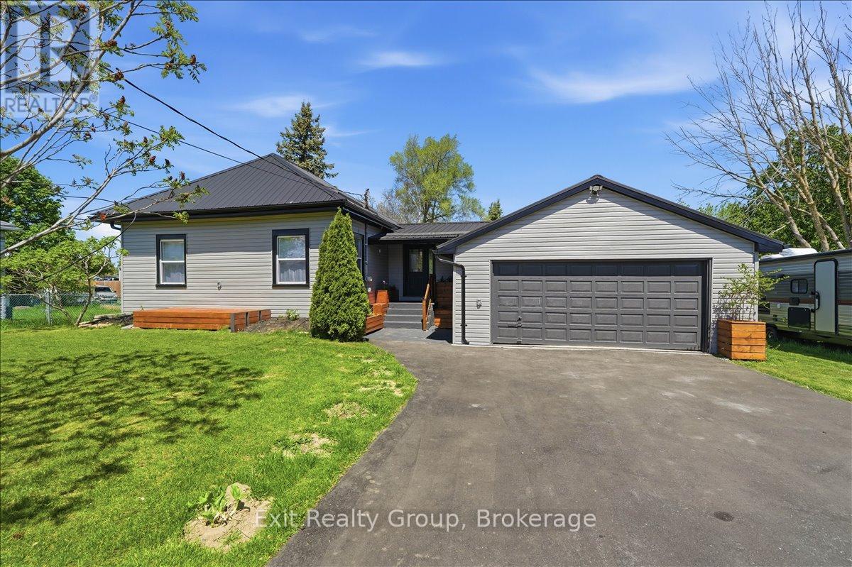 24 Wilkins Street, Belleville, Ontario  K8P 1P1 - Photo 1 - X13672050