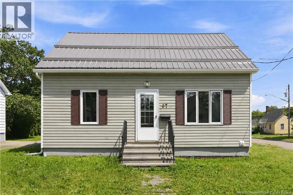 87 Jones Street, Moncton, New Brunswick  E1C 6K6 - Photo 2 - NB145818