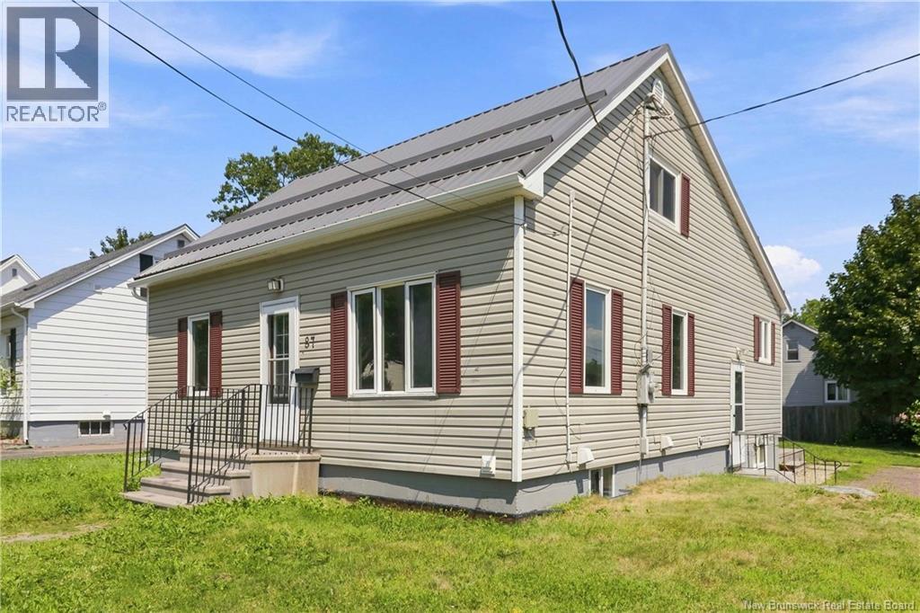 87 Jones Street, Moncton, New Brunswick  E1C 6K6 - Photo 1 - NB145818