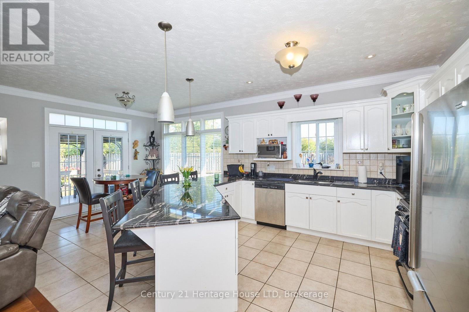 3910 Christina Court, Fort Erie, Ontario  L0S 1N0 - Photo 11 - X13666378