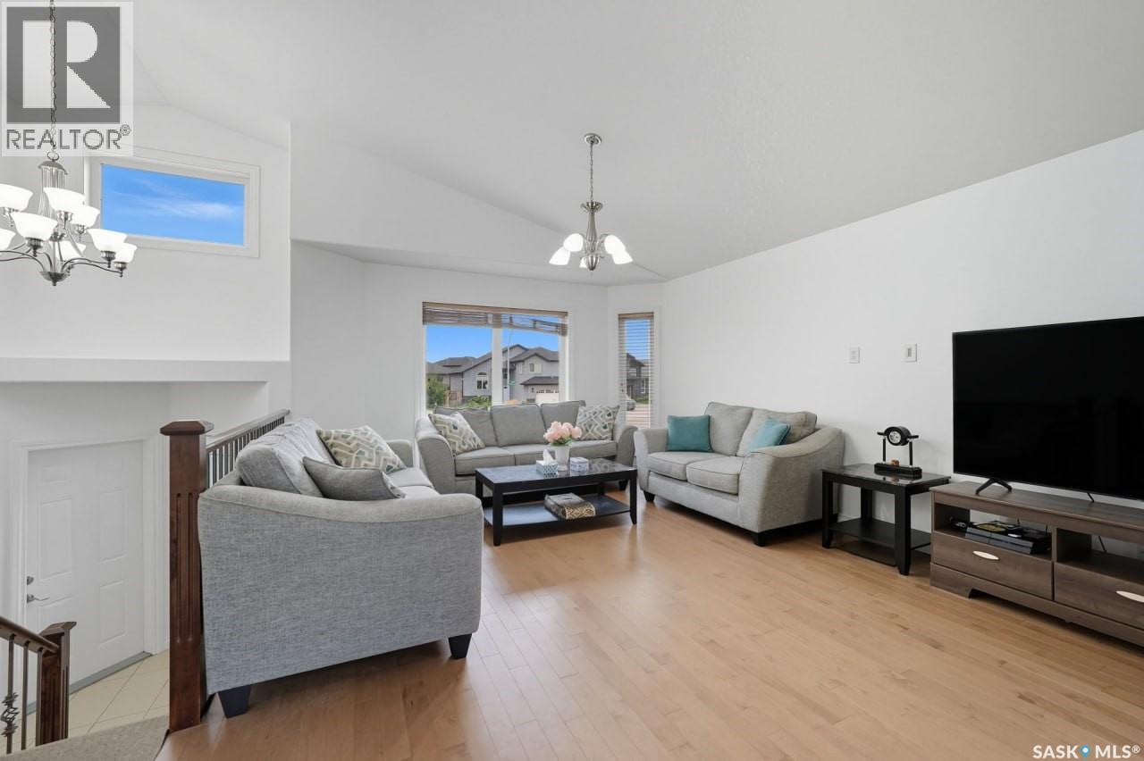 455 Hastings Crescent, Saskatoon, Saskatchewan S7V 0C8 - Photo 7 - SK045273