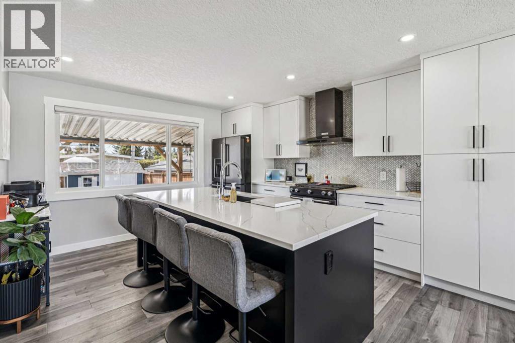 2219 Munro Drive NE, Calgary, Alberta  T2E 5Y7 - Photo 6 - A2311544