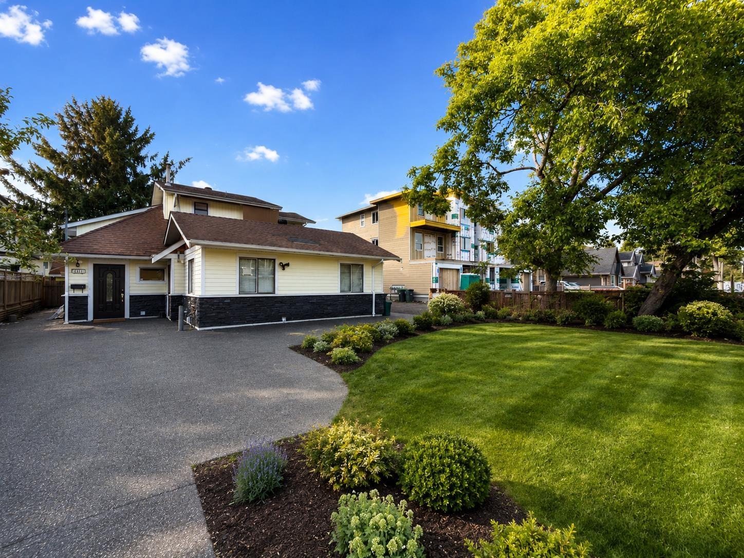14115 110 Avenue, Surrey, British Columbia  V3R 1Z3 - Photo 2 - R3148362