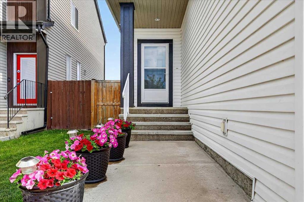 18 Copperstone Drive SE, Calgary, Alberta  T2Z 0P2 - Photo 2 - A2328839
