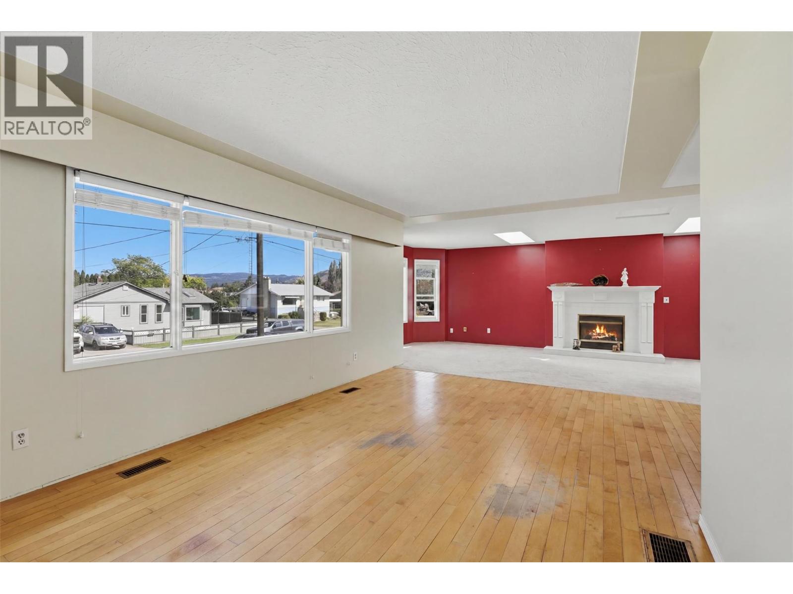 868 Mcbride Street, Kamloops, British Columbia  V2B 5S3 - Photo 6 - 10390360