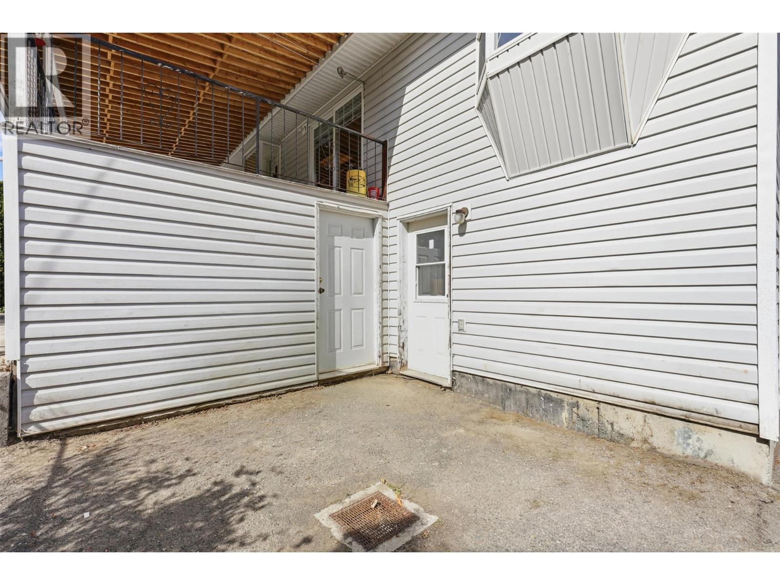 868 Mcbride Street, Kamloops, British Columbia  V2B 5S3 - Photo 45 - 10390360
