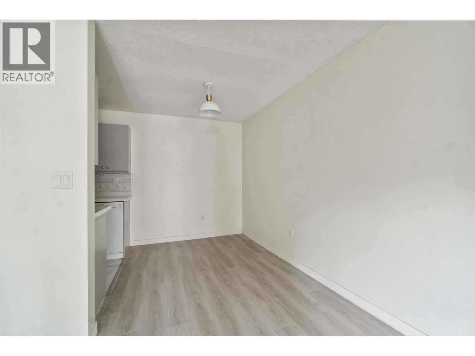 218 7591 Moffatt Road, Richmond, British Columbia  V6Y 3N2 - Photo 7 - R3133837