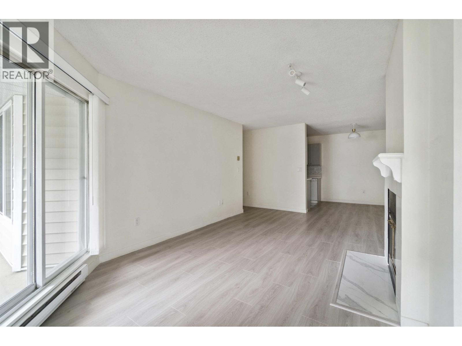 218 7591 Moffatt Road, Richmond, British Columbia  V6Y 3N2 - Photo 6 - R3133837