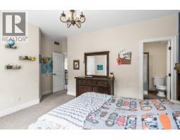 546 Gowen Place, Kelowna, British Columbia  V1W 5B4 - Photo 29 - 10396808