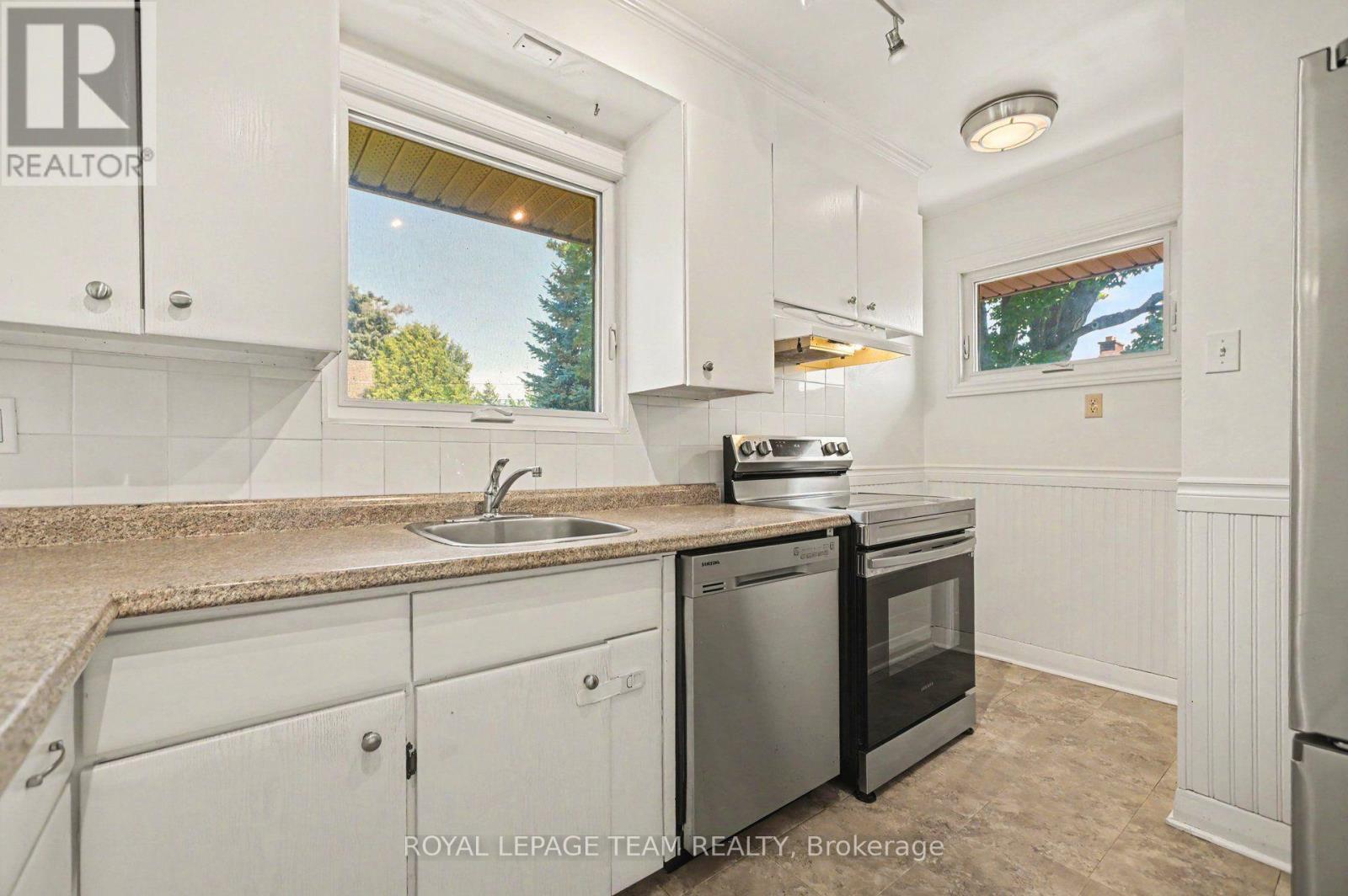 3 Donna Street, Ottawa, Ontario  K2G 2V5 - Photo 15 - X13671816