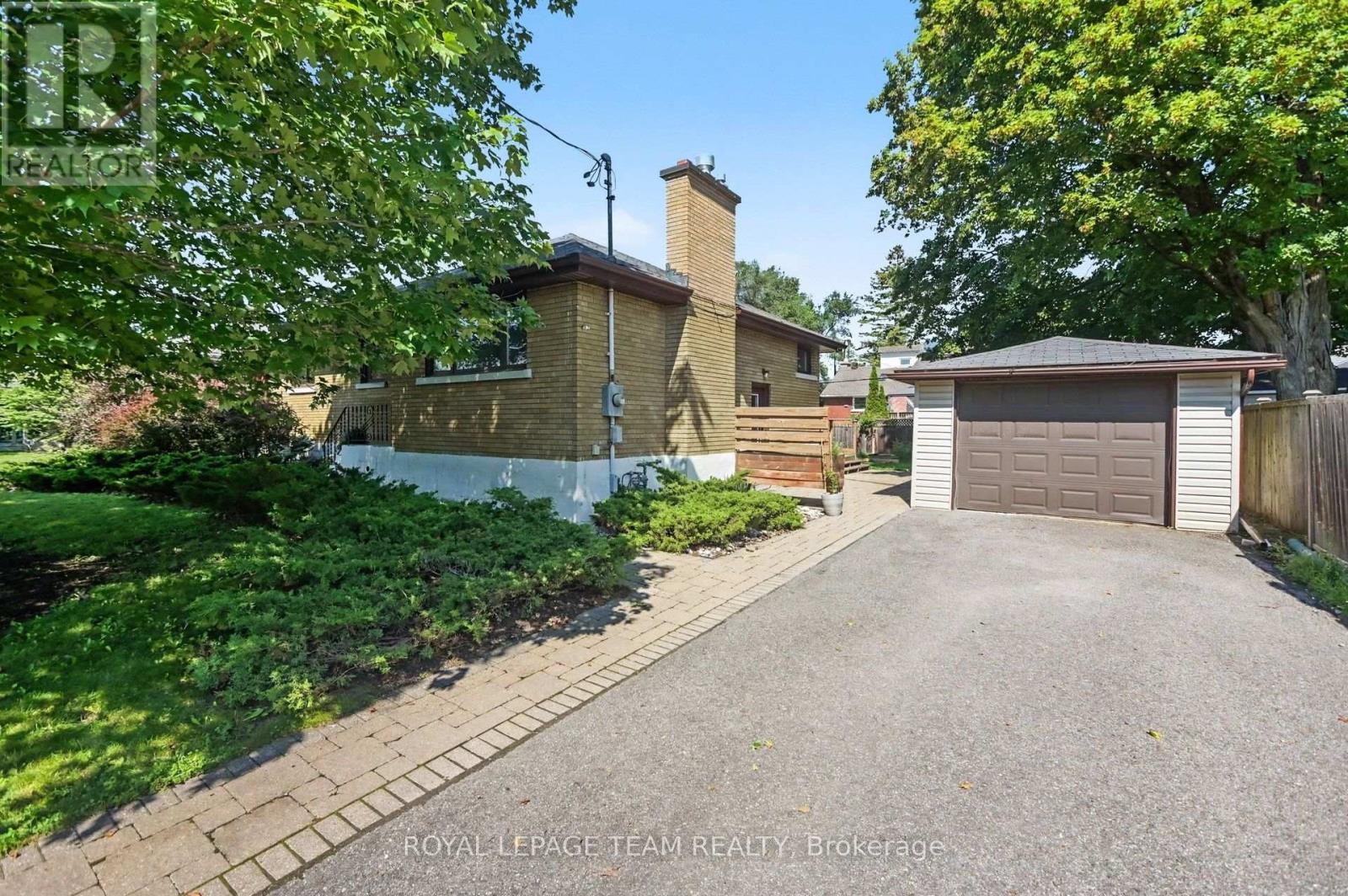 3 Donna Street, Ottawa, Ontario  K2G 2V5 - Photo 3 - X13671816