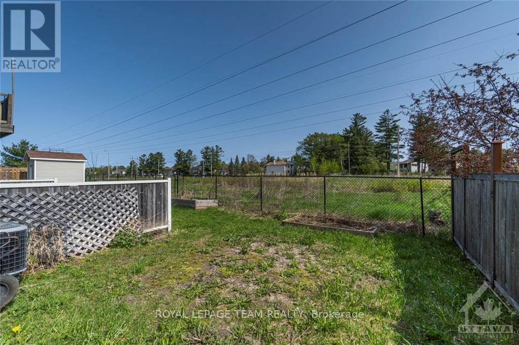 258 Forestbrook Street, Ottawa, Ontario  K2K 0B4 - Photo 2 - X13671846