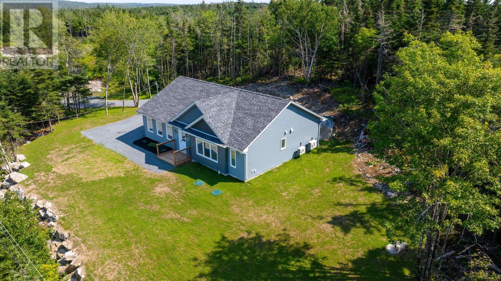 10546 Highway 7 Highway E, Oyster Pond, Nova Scotia  B0J 2L0 - Photo 4 - 202620498