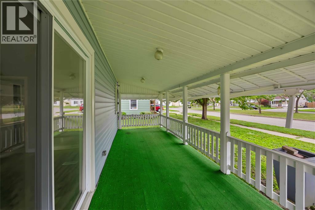 641 Maple Avenue, Sarnia, Ontario N7T 4H7 - Photo 6 - 26019725