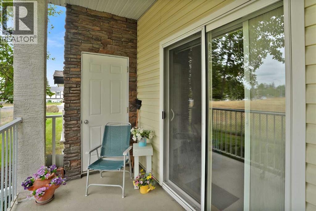 115, 72 Quigley Drive, Cochrane, Alberta  T4C 2K6 - Photo 40 - A2335665