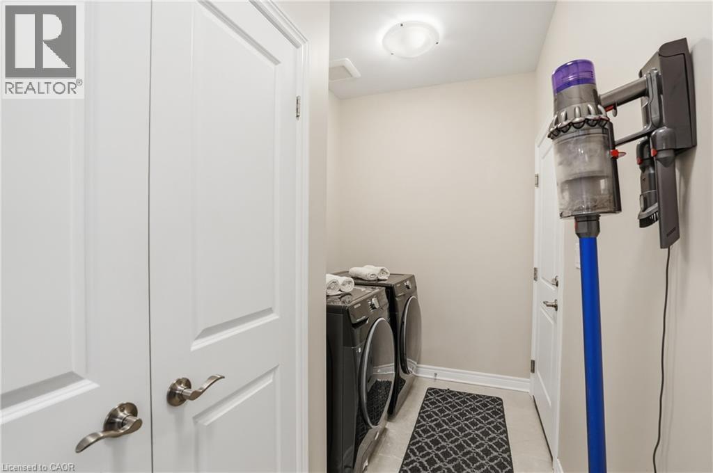 45 Dorchester Boulevard S Unit# 12, St. Catharines, Ontario  L2M 0C4 - Photo 16 - 40855526