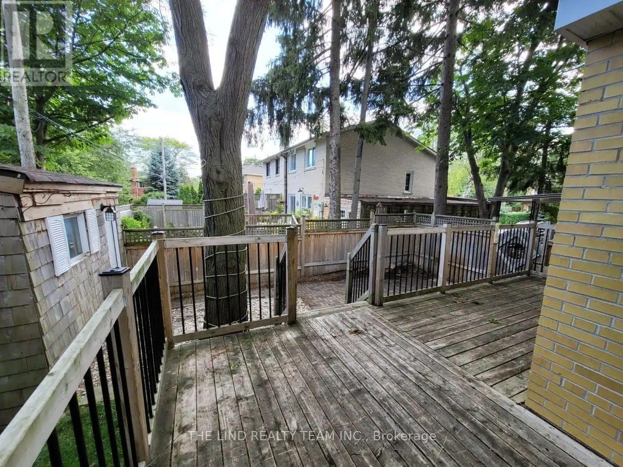 95 Overland Drive, Toronto, Ontario  M3C 2C3 - Photo 12 - C13671806