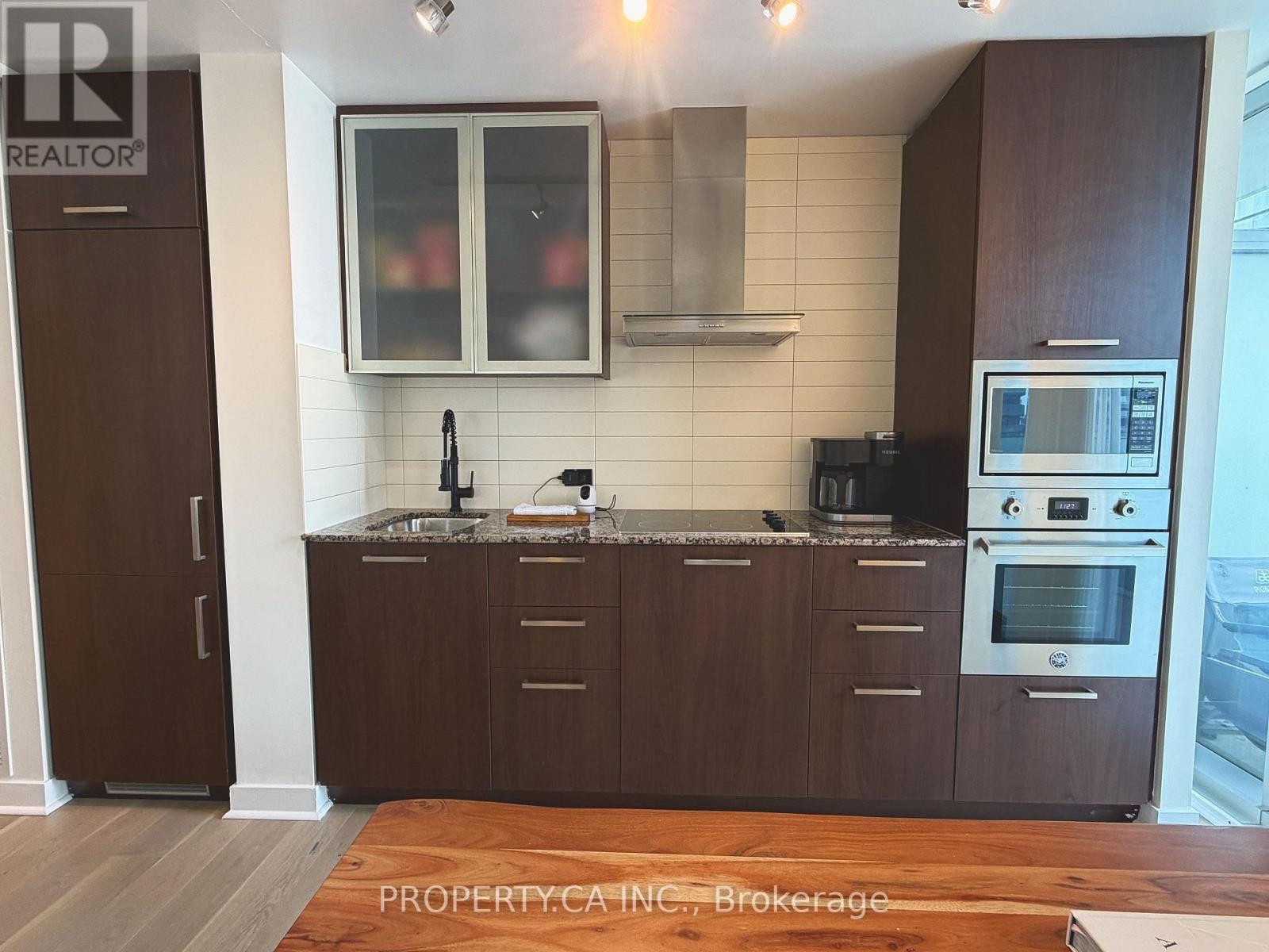 2308 - 14 York Street, Toronto, Ontario  M5J 0A9 - Photo 4 - C13671894