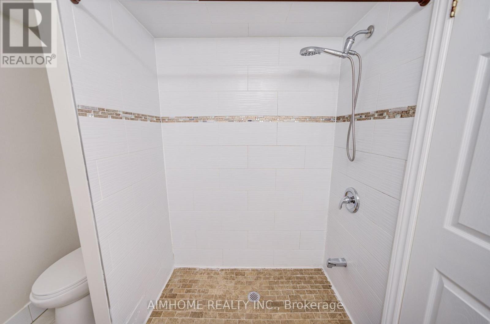 163 Chipwood Crescent, Toronto, Ontario  M2J 3X6 - Photo 33 - C13671918