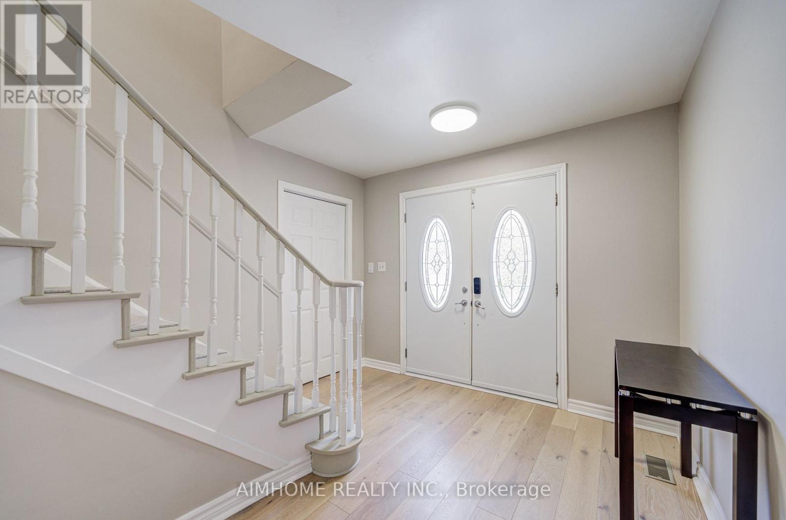 163 Chipwood Crescent, Toronto, Ontario  M2J 3X6 - Photo 6 - C13671918