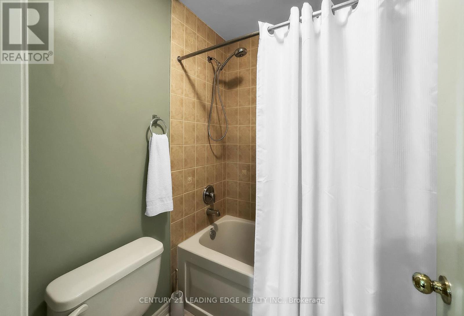 16 Bicknell Court, Ajax, Ontario  L1T 0G3 - Photo 28 - E13671868