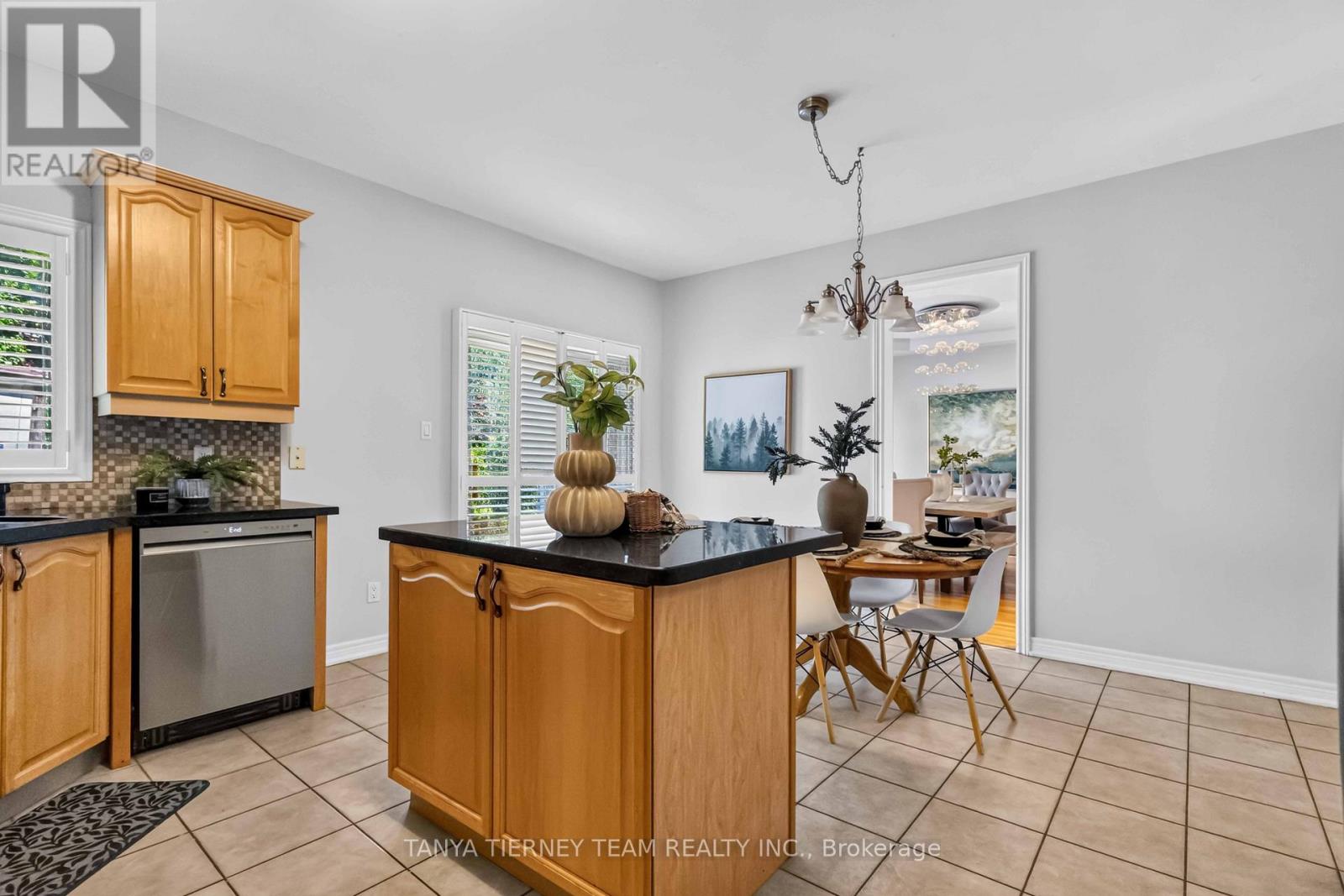 1775 Spartan Court, Pickering, Ontario  L1V 7G6 - Photo 18 - E13671968