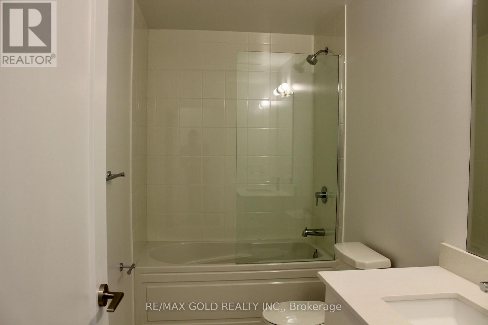 218 - 3220 Sheppard Avenue E, Toronto, Ontario  M1T 3K3 - Photo 13 - E13672020