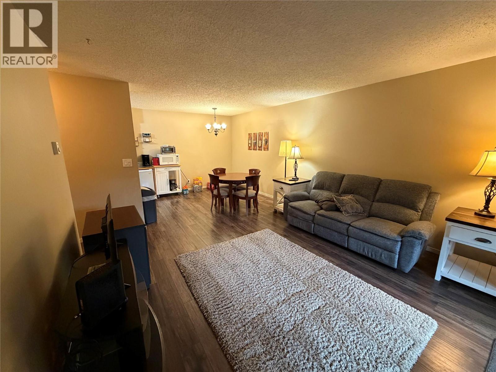 775 Balmer Crescent Unit# 302, Elkford, British Columbia V0B 1H0 - Photo 4 - 10387830