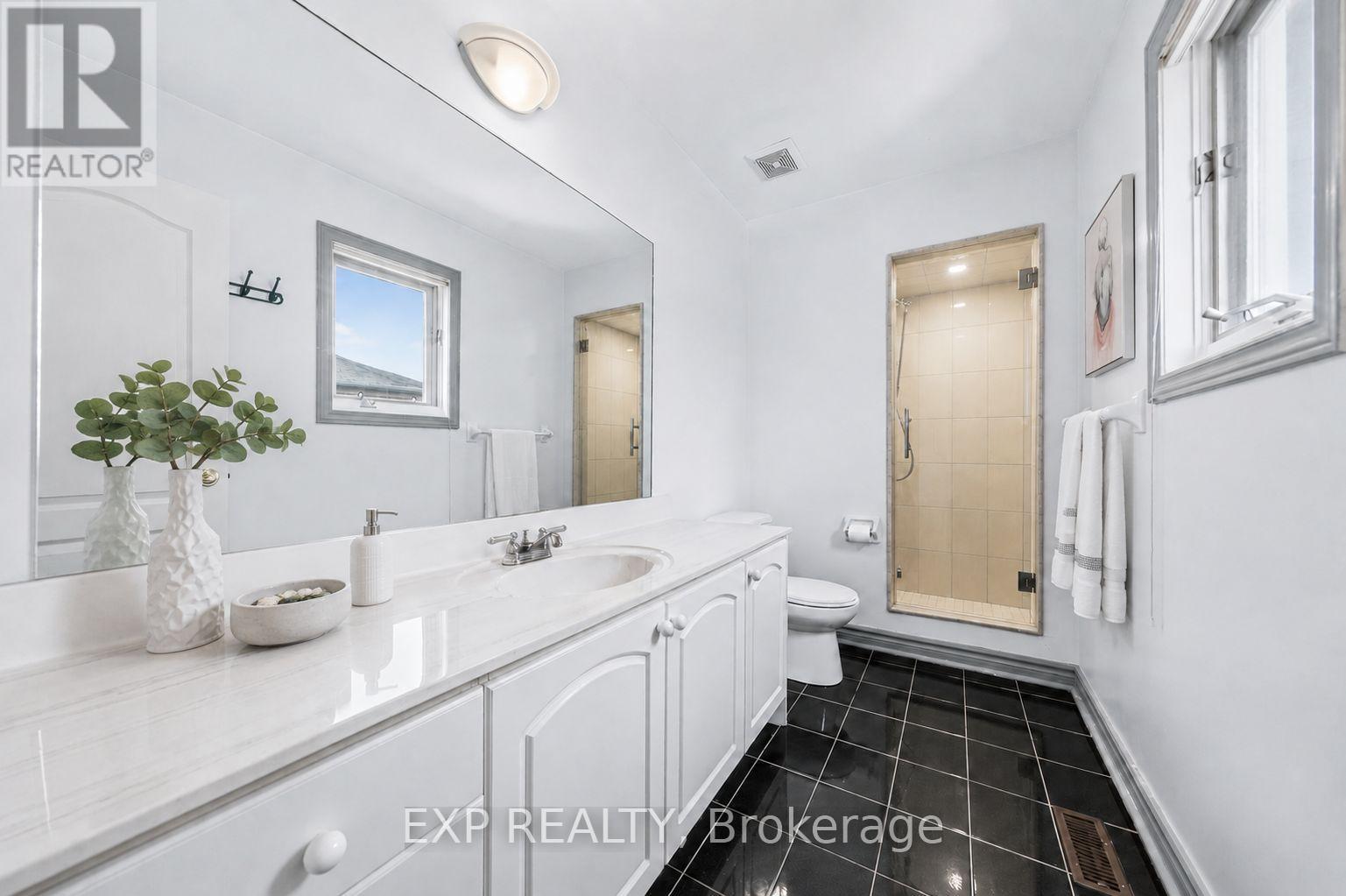 19 Springbrook Drive, Richmond Hill, Ontario  L4B 3R9 - Photo 20 - N13671804