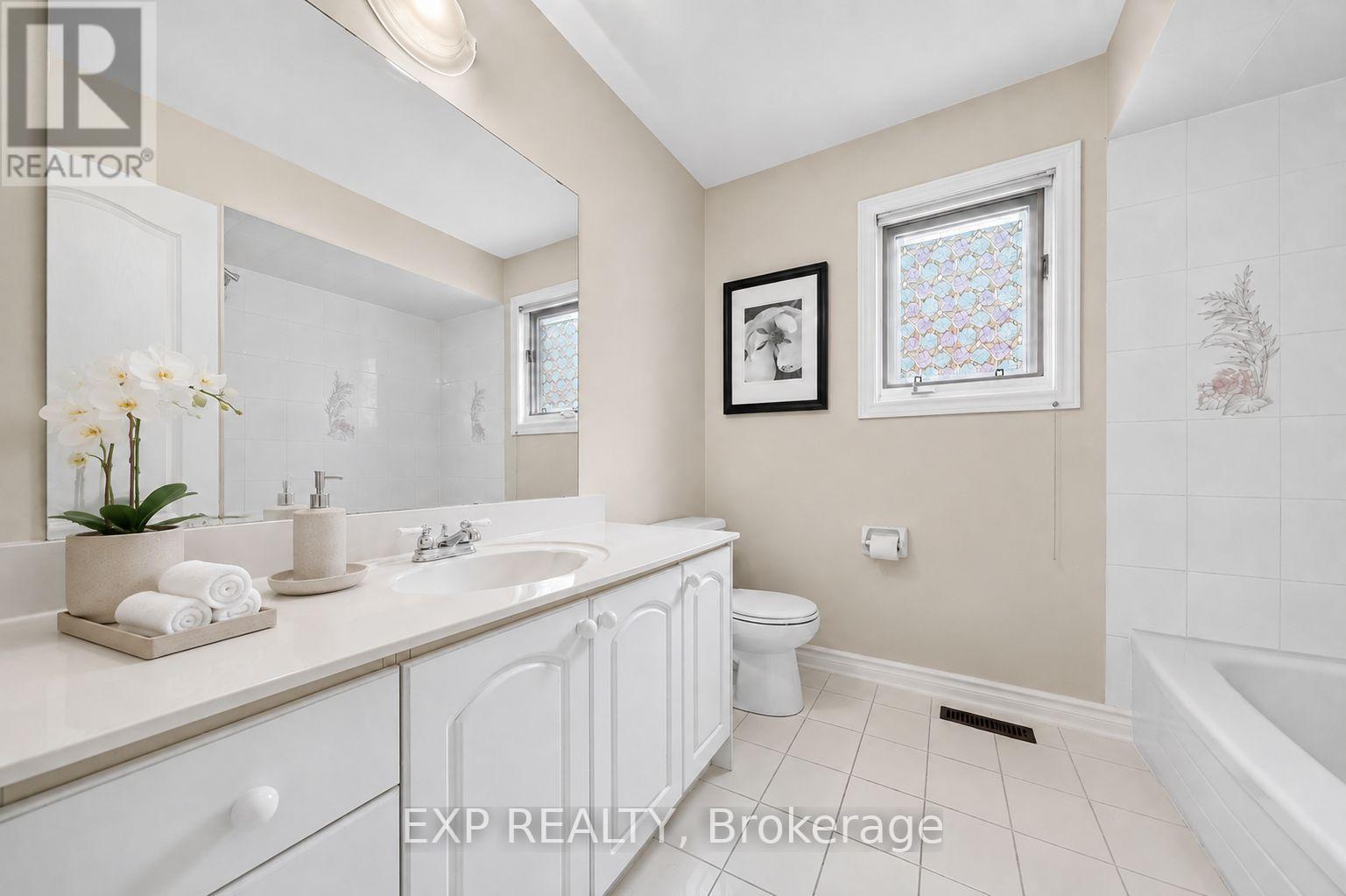 19 Springbrook Drive, Richmond Hill, Ontario  L4B 3R9 - Photo 23 - N13671804