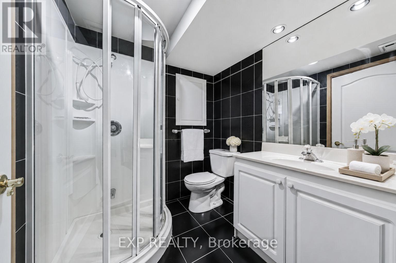 19 Springbrook Drive, Richmond Hill, Ontario  L4B 3R9 - Photo 28 - N13671804