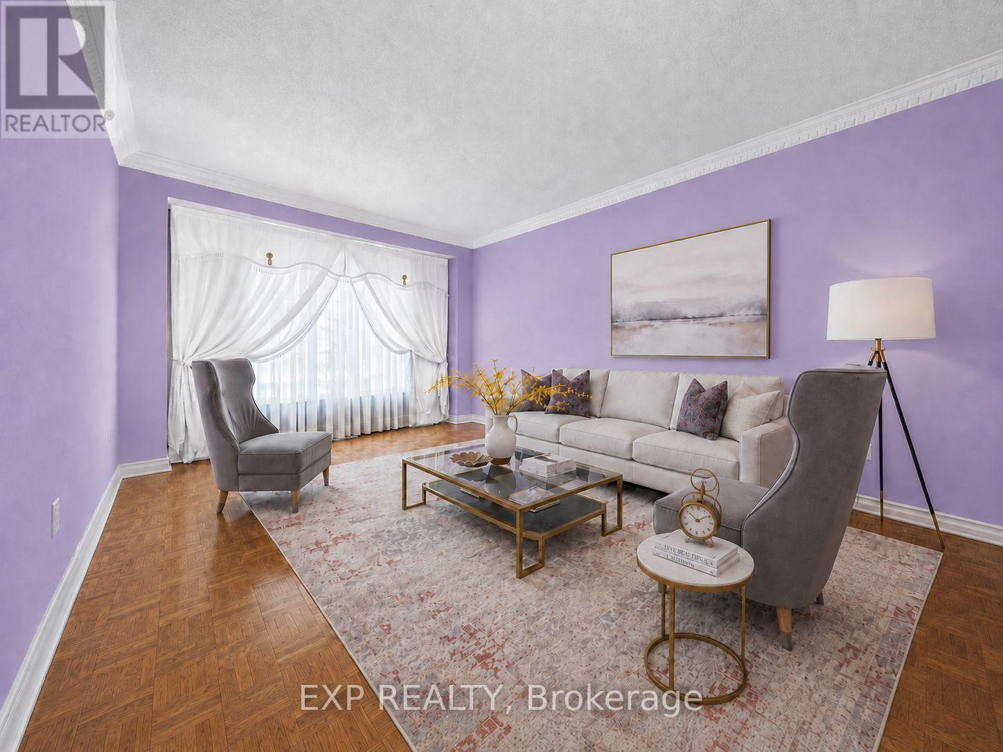 19 Springbrook Drive, Richmond Hill, Ontario  L4B 3R9 - Photo 3 - N13671804