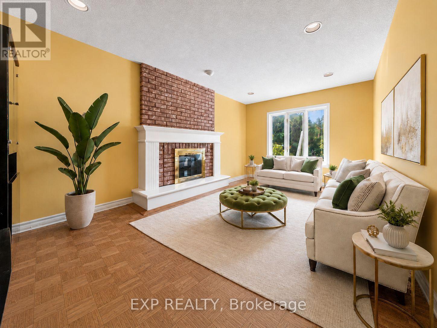 19 Springbrook Drive, Richmond Hill, Ontario  L4B 3R9 - Photo 7 - N13671804