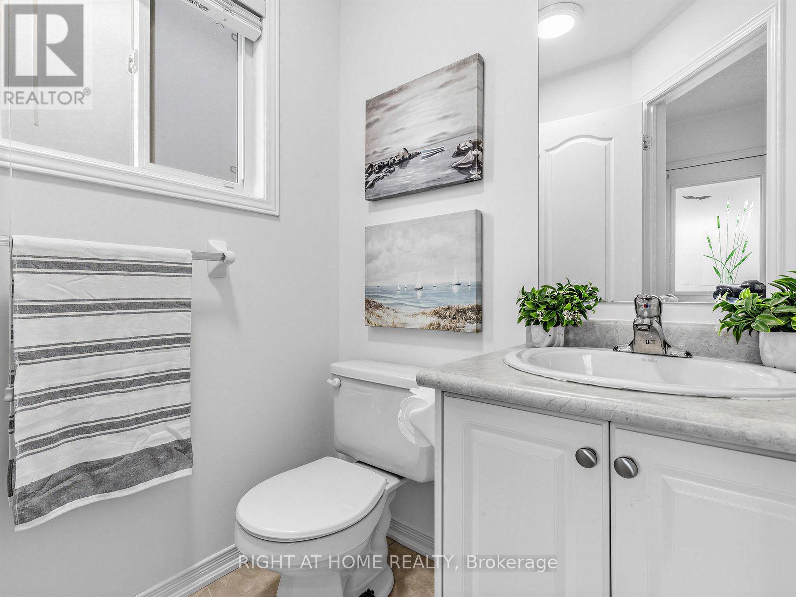 81 Briarcrest Drive, Markham, Ontario  L6C 3E7 - Photo 7 - N13671896