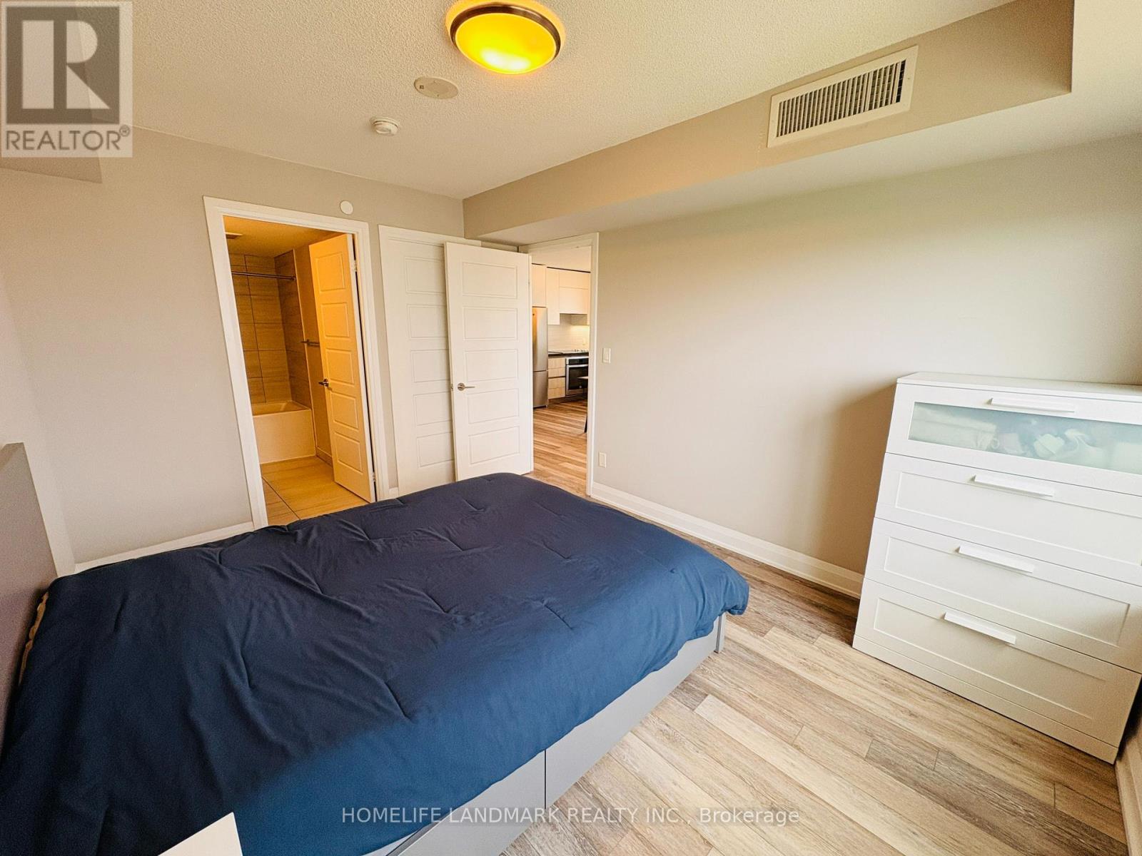 1102 - 15 Water Walk Drive, Markham, Ontario  L6G 0G2 - Photo 10 - N13671960