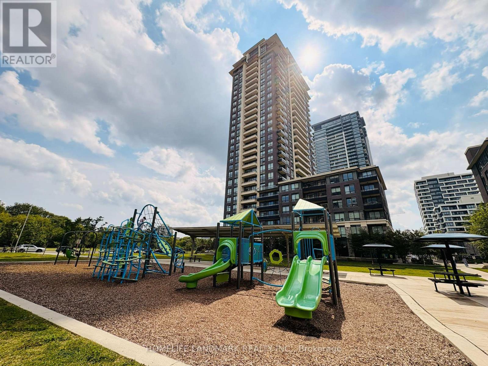 1102 - 15 Water Walk Drive, Markham, Ontario  L6G 0G2 - Photo 2 - N13671960