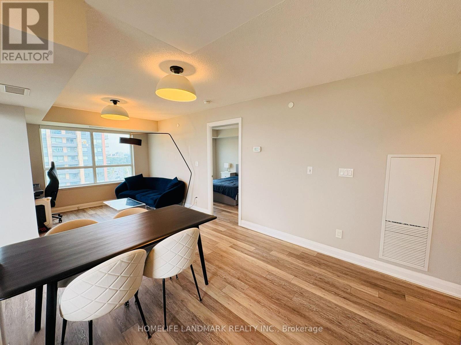 1102 - 15 Water Walk Drive, Markham, Ontario  L6G 0G2 - Photo 7 - N13671960