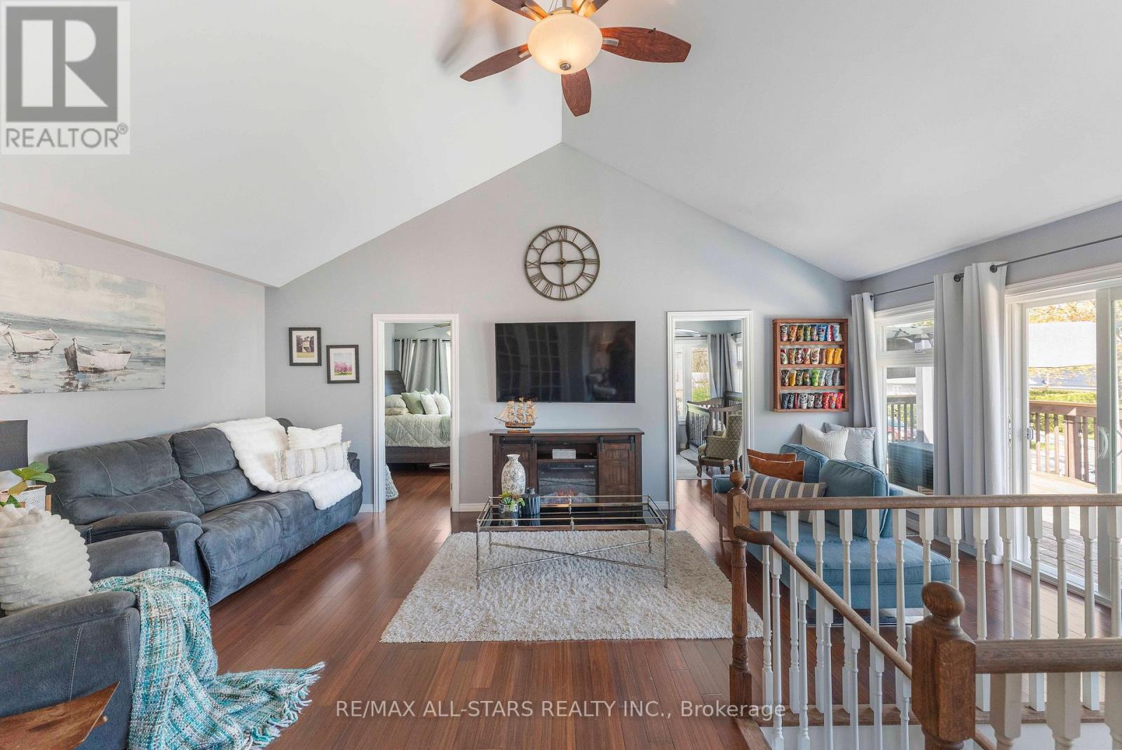 39 Franklin Beach Road, Georgina, Ontario  L0E 1L0 - Photo 3 - N13671992