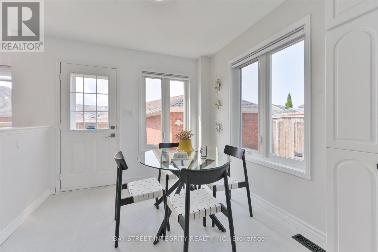 9096 Dufferin Street N, Vaughan, Ontario L4K 5M3 - Photo 14 - N13672028