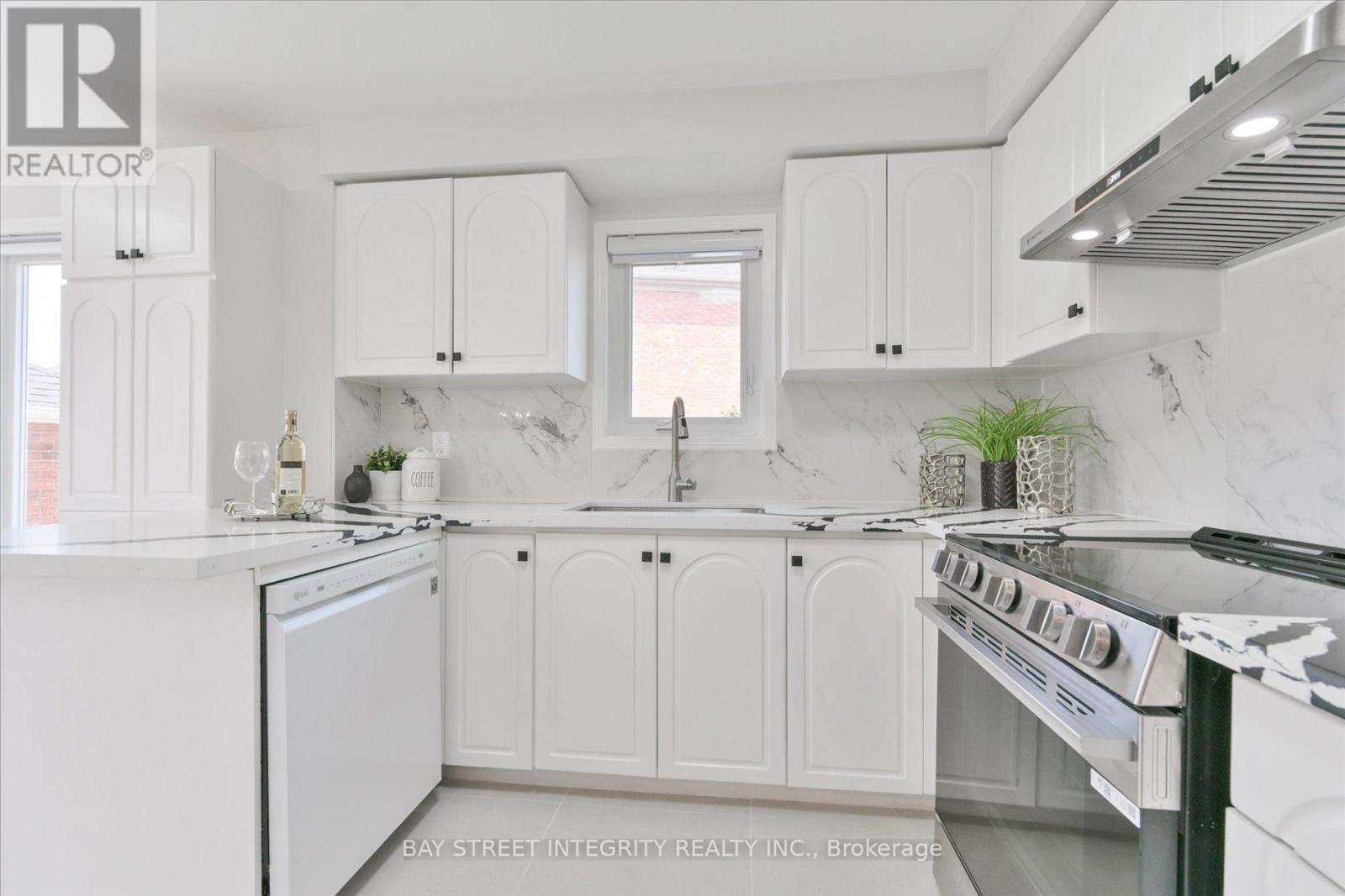 9096 Dufferin Street N, Vaughan, Ontario L4K 5M3 - Photo 17 - N13672028