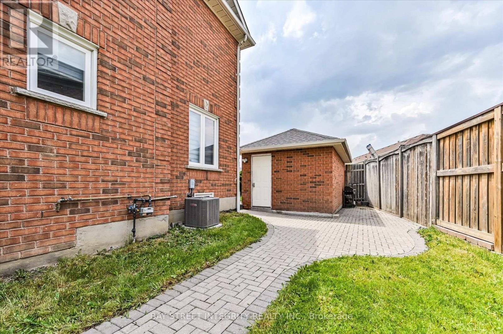 9096 Dufferin Street N, Vaughan, Ontario L4K 5M3 - Photo 3 - N13672028