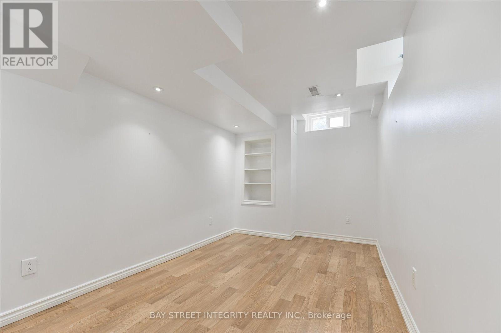 9096 Dufferin Street N, Vaughan, Ontario L4K 5M3 - Photo 34 - N13672028