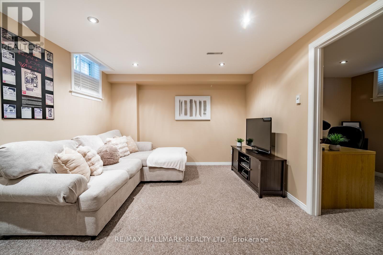 25 Starr Crescent, Aurora, Ontario L4G 7X3 - Photo 29 - N13672030