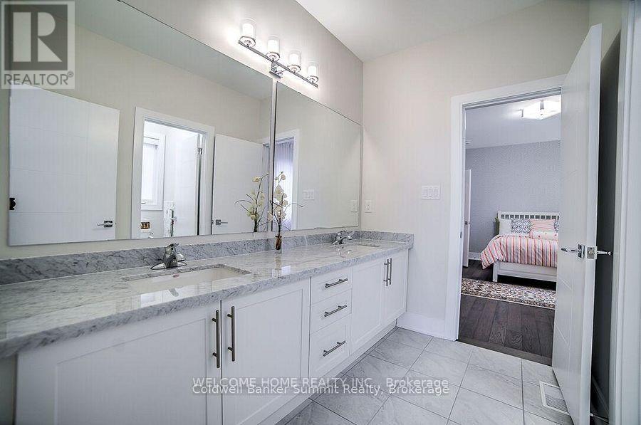 125 Gardiner Drive N, Bradford West Gwillimbury, Ontario  L3Z 0J6 - Photo 15 - N13672032
